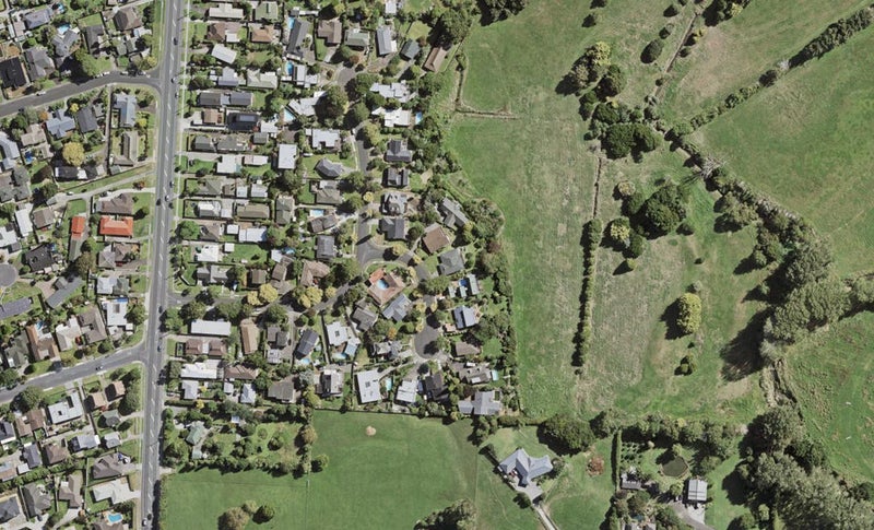 6 Alderton Place, Opaheke, Papakura - Carousel 1