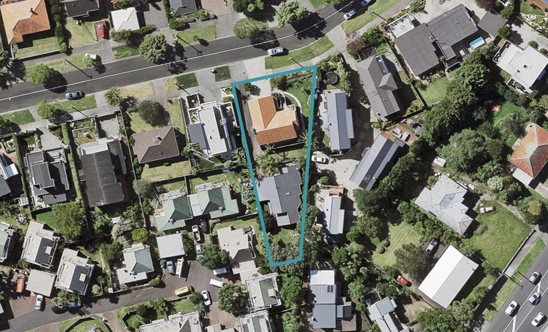 2/13 Godden Crescent, Mission Bay, Auckland - Carousel 1