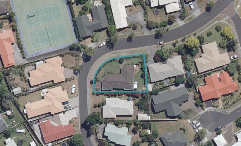 7 Piccadilly Lane, Hillcrest, Hamilton - Carousel 1