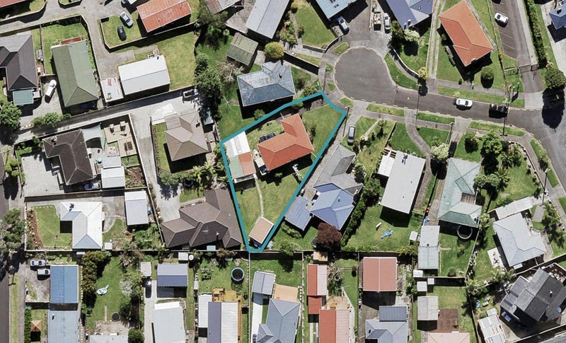 8 Congreve Place, Blockhouse Bay, Auckland - Carousel 1