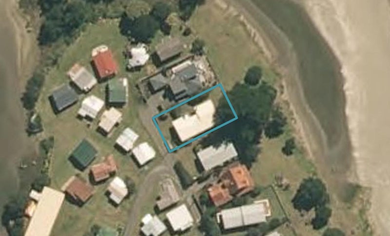 32 The Strand, Waiwera, Orewa - Carousel 1