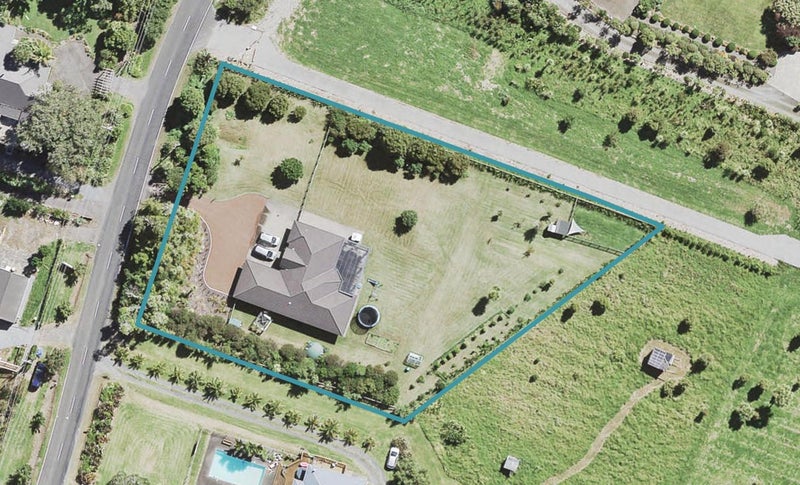124A Parker Road, Oratia, Auckland - Carousel 1