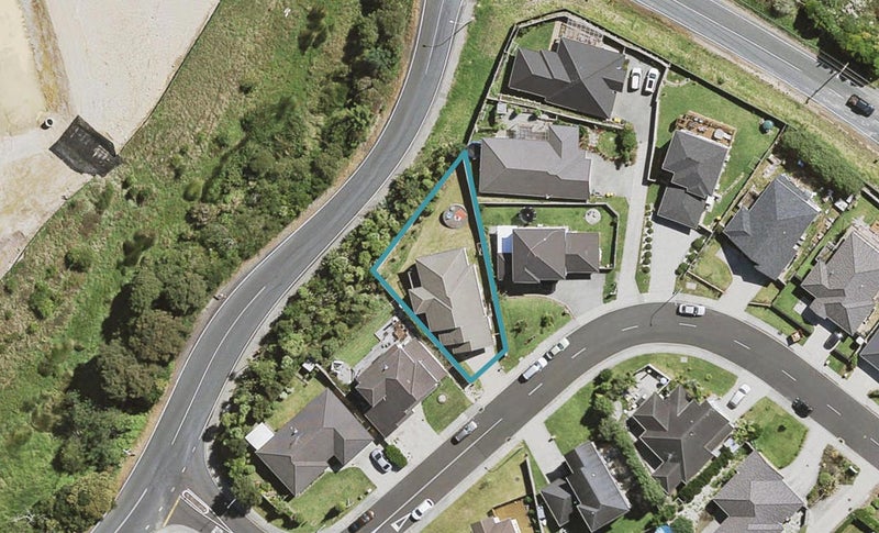 69 Bradnor Meadows Drive, Swanson, Auckland - Carousel 1