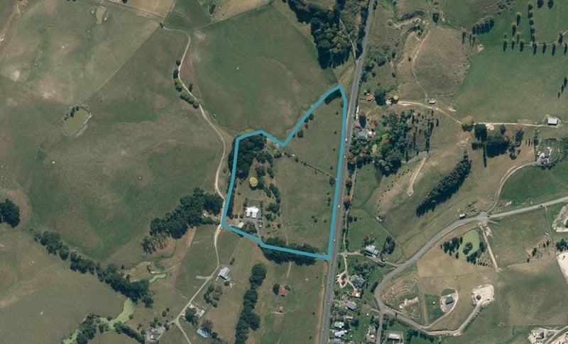 1306 State Highway 2, Otane - Carousel 1