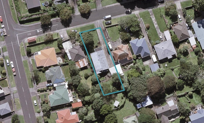 69 Doralto Road, Frankleigh Park, New Plymouth - Carousel 1