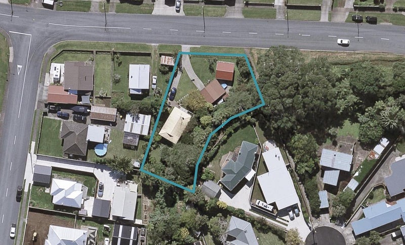 2/12 Atiawa Street, Glen Avon, New Plymouth - Carousel 1