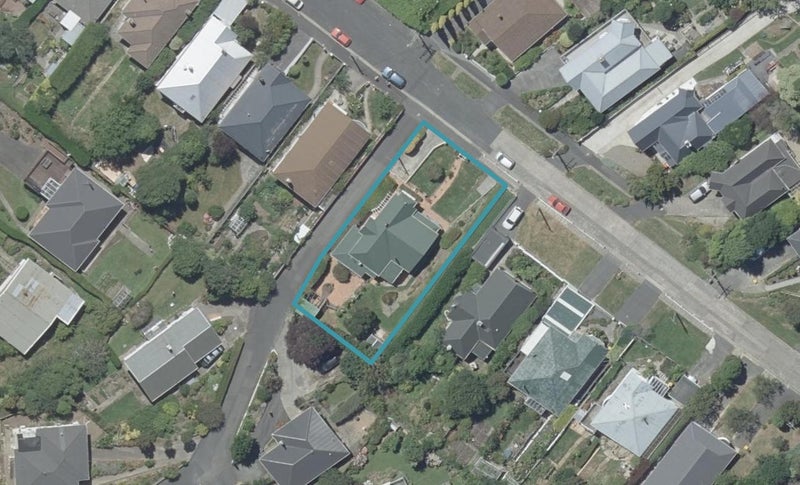 37 Falcon Street, Kaikorai, Dunedin - Carousel 1
