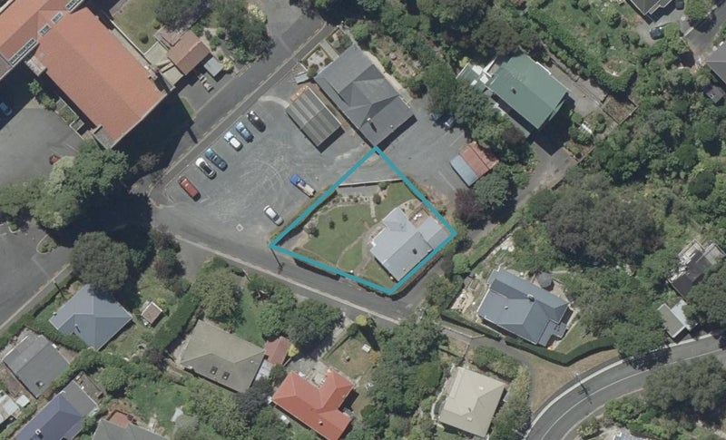 7 Sylvan Street, Opoho, Dunedin - Carousel 1
