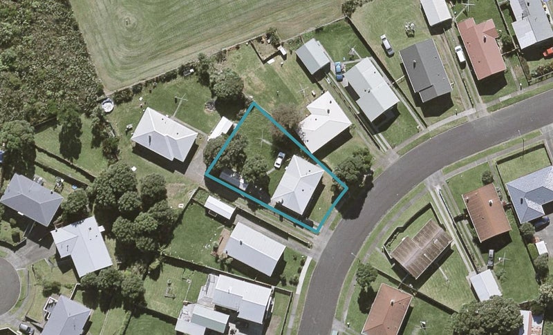 52 Marama Crescent, Spotswood, New Plymouth - Carousel 1