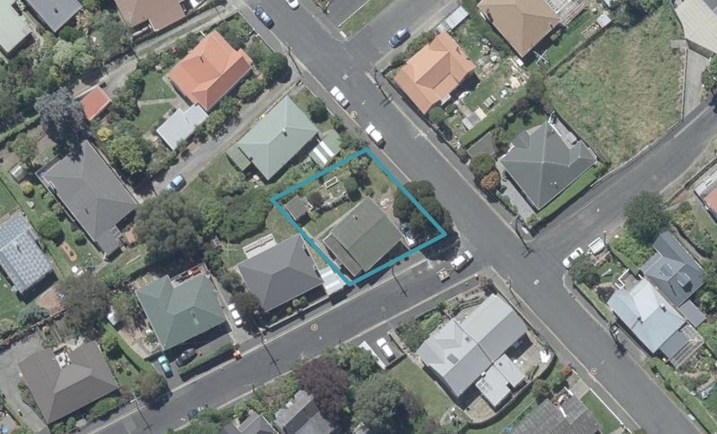 4 Bouverie Street, North East Valley, Dunedin - Carousel 1