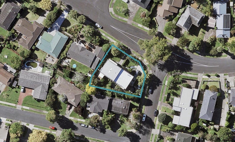 2/14 Himalaya Drive, Half Moon Bay, Auckland - Carousel 1