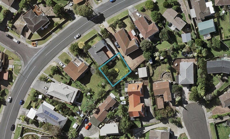 25A Athena Drive, Totara Vale, Auckland - Carousel 1