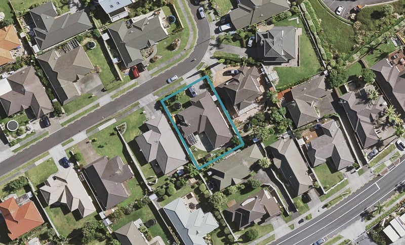 42 Norman Close, The Gardens, Auckland - Carousel 1
