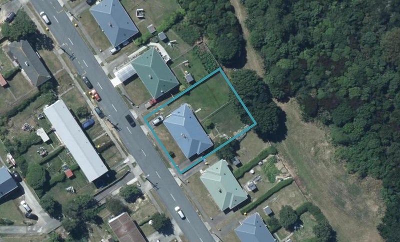 152 Bedford Street, Cannons Creek, Porirua - Carousel 1