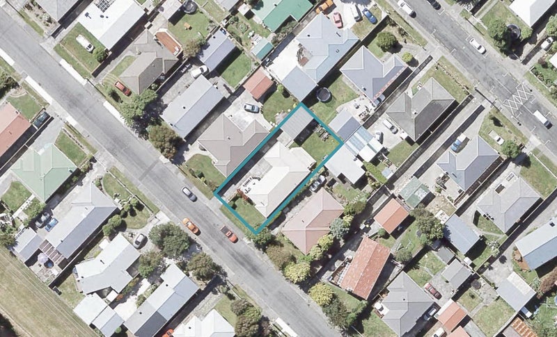 46 Karamu Crescent, Wainuiomata, Lower Hutt - Carousel 1