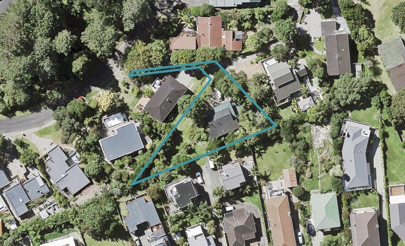 12 Saddleback Rise, Murrays Bay, Auckland - Carousel 1