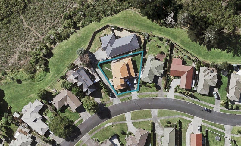 19 Davington Way, Burswood, Auckland - Carousel 1