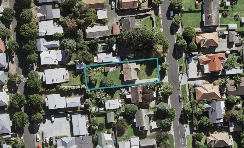 6 Cameron Street, Onehunga, Auckland - Carousel 1