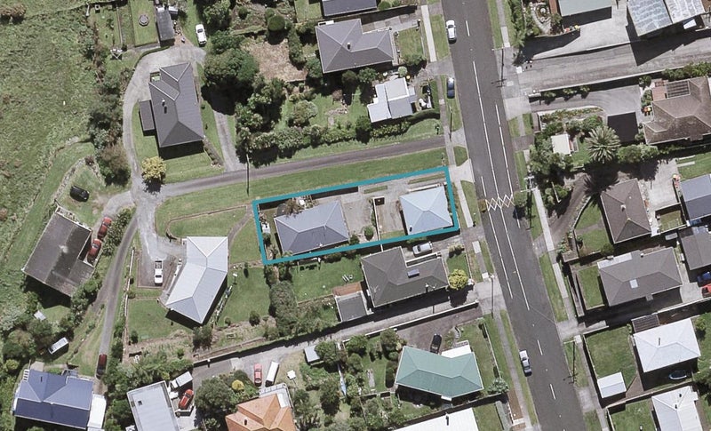 118 Pioneer Road, Moturoa, New Plymouth - Carousel 1