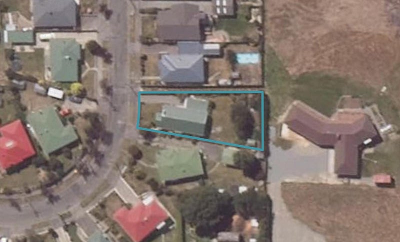 11 Arrow Crescent, Holmes Hill, Oamaru - Carousel 1