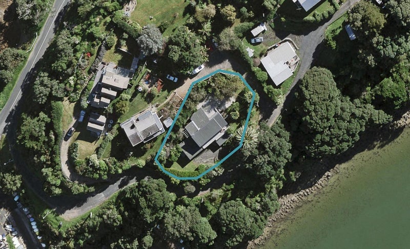 140 Wharf Road, Ostend, Waiheke Island - Carousel 1