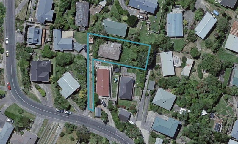 121 Ruskin Road, Newlands, Wellington - Carousel 1