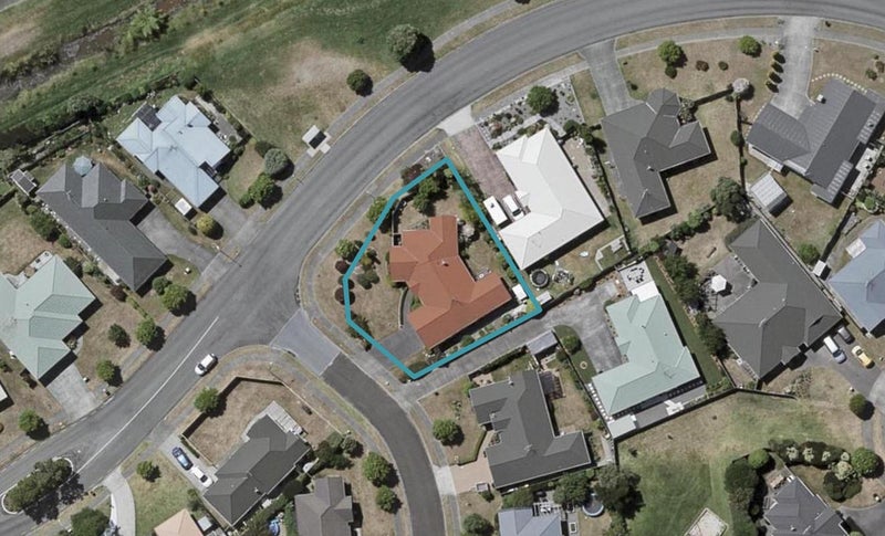 1 San Vito Place, Paraparaumu Beach, Paraparaumu - Carousel 1
