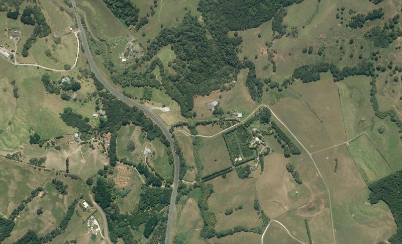 1832 Kaipara Coast Highway, Warkworth - Carousel 1