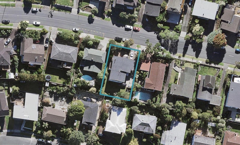 42 Chelsea View Drive, Chatswood, Auckland - Carousel 1