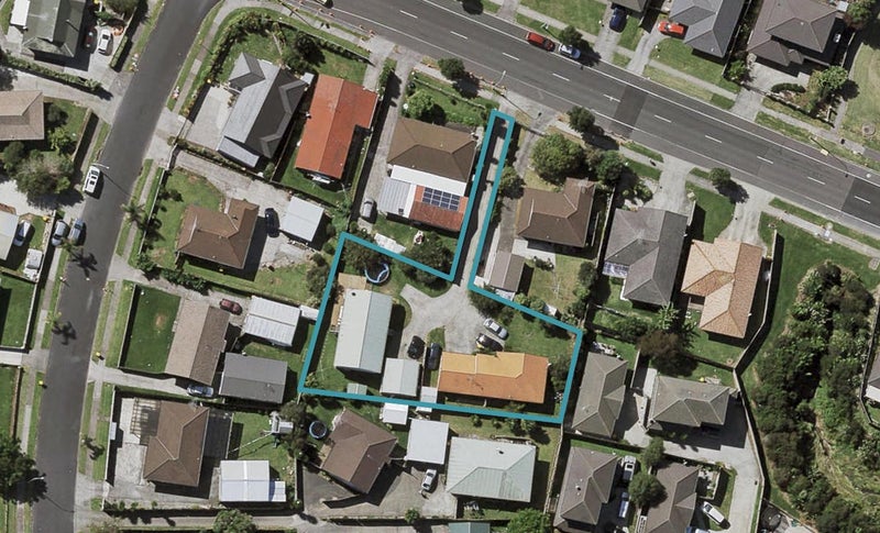 2/11 Thomas Road, Flat Bush, Auckland - Carousel 1