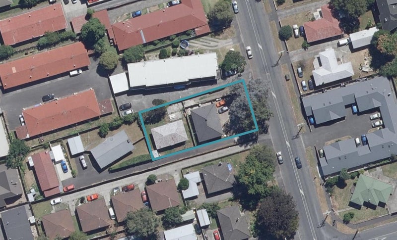 39A Cameron Road, Hamilton East, Hamilton - Carousel 1