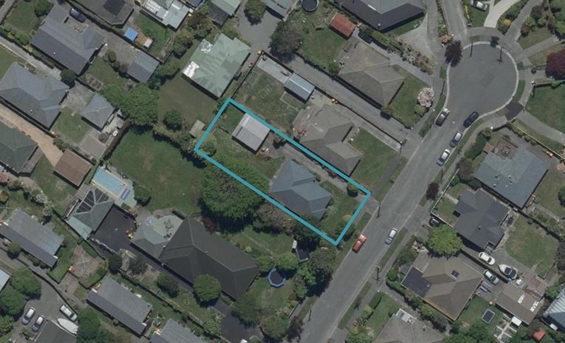 35 Torquay Place, Bryndwr, Christchurch - Carousel 1