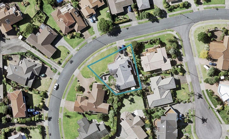 46 Oliver Road, Eastern Beach, Auckland - Carousel 1
