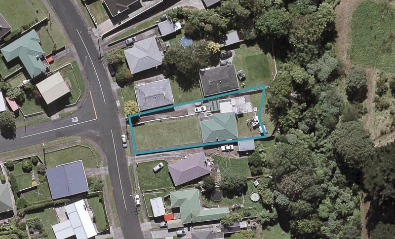 23 Pembroke Street, Westown, New Plymouth - Carousel 1