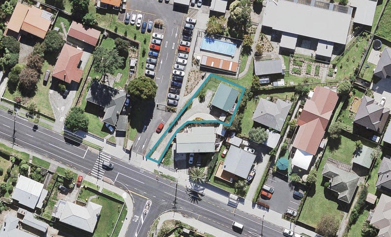 13A St Leonards Road, Kelston, Auckland - Carousel 1