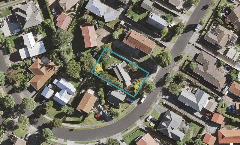 52 St Annes Crescent, Wattle Downs, Auckland - Carousel 1