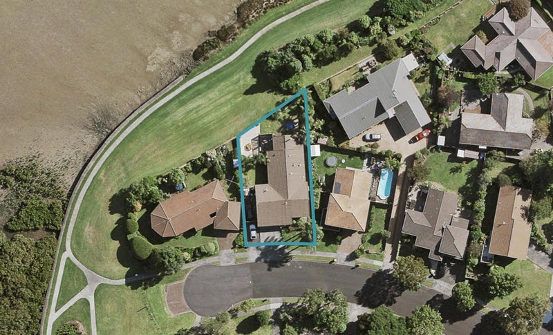 21 Emory Drive, Conifer Grove, Takanini - Carousel 1