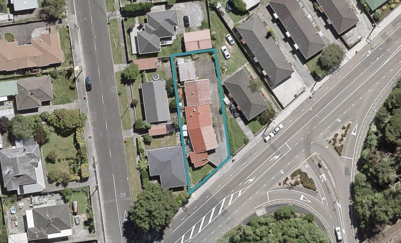 2/999 Fergusson Drive, Ebdentown, Upper Hutt - Carousel 1
