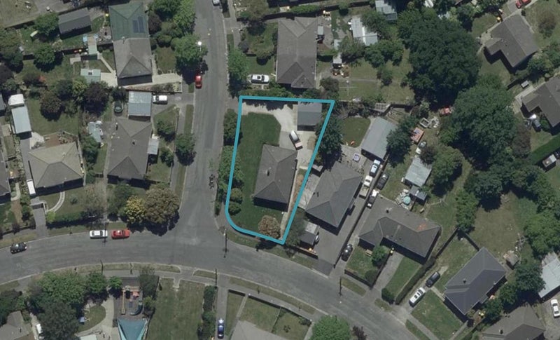 30 Pitcairn Crescent, Bryndwr, Christchurch - Carousel 1