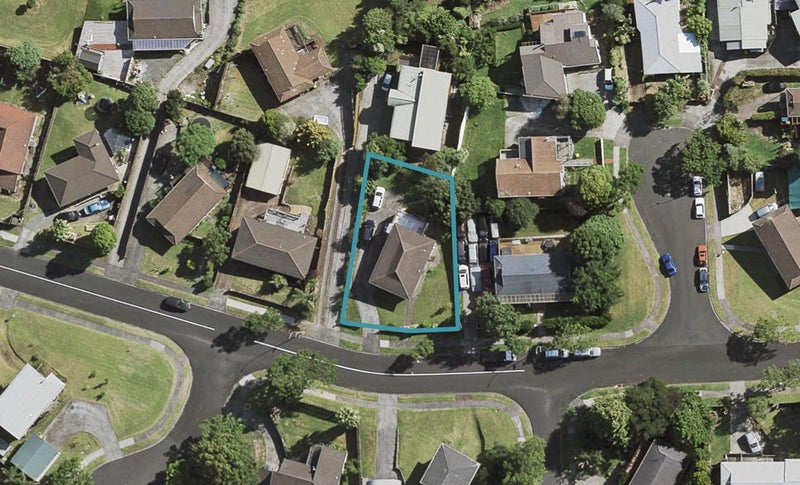 40 Banyan Drive, Totara Heights, Auckland - Carousel 1