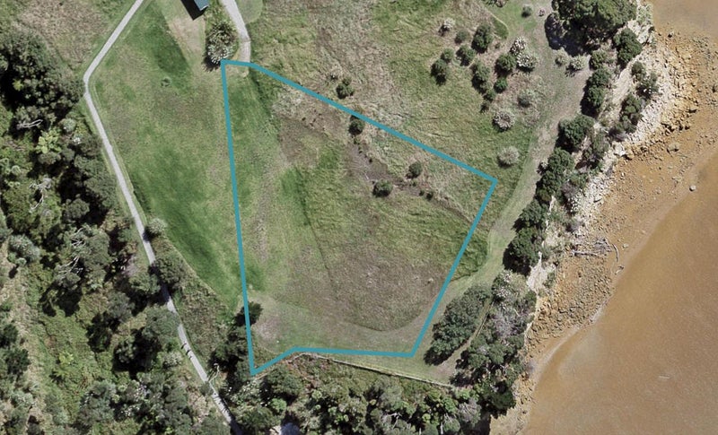 92 Omana Avenue, Shelly Beach, South Head - Carousel 1