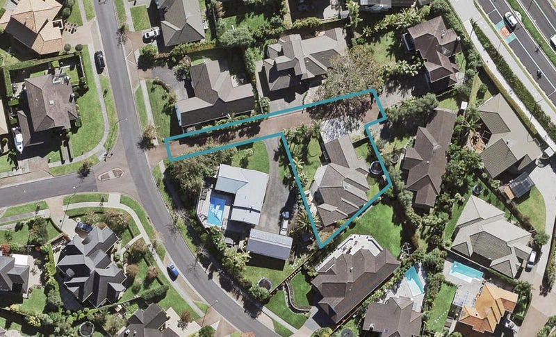 12 Scarlet Oak Drive, Schnapper Rock, Auckland - Carousel 1
