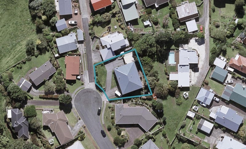 8 Squire Place, Blagdon, New Plymouth - Carousel 1