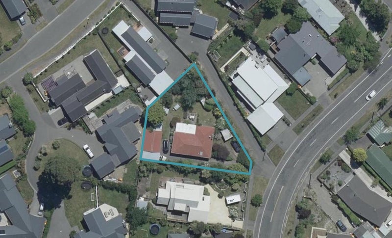 37 Waitikiri Drive, Parklands, Christchurch - Carousel 1