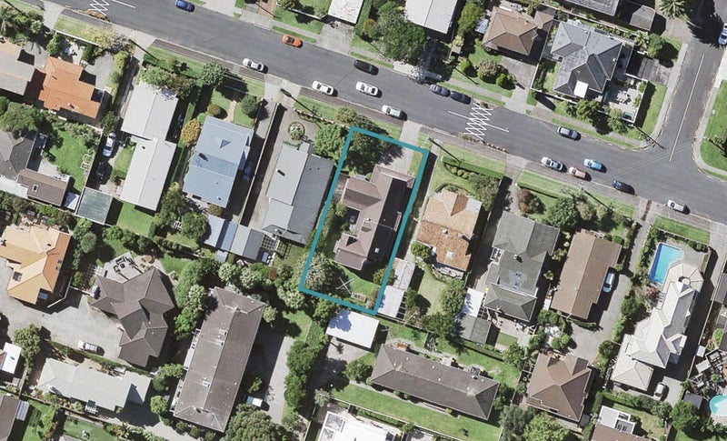 7 Frater Avenue, Milford, Auckland - Carousel 1