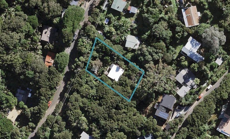 24 Glen Brook Road, Omiha, Waiheke Island - Carousel 1