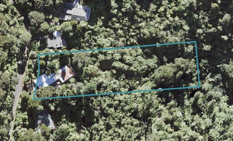 29 Quinns Road, Waiatarua, Auckland - Carousel 1