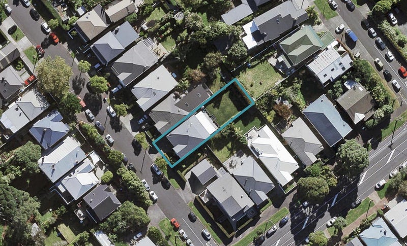 34 Millais Street, Grey Lynn, Auckland - Carousel 1