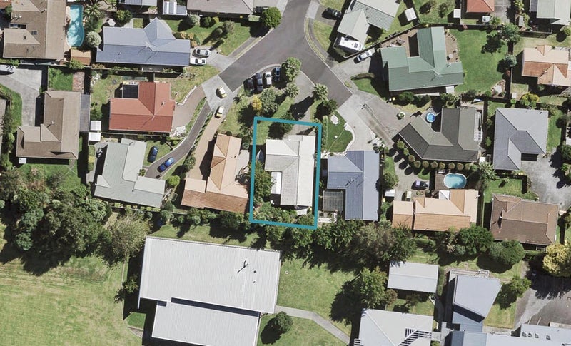 32 Maurice Borich Place, Henderson, Auckland - Carousel 1