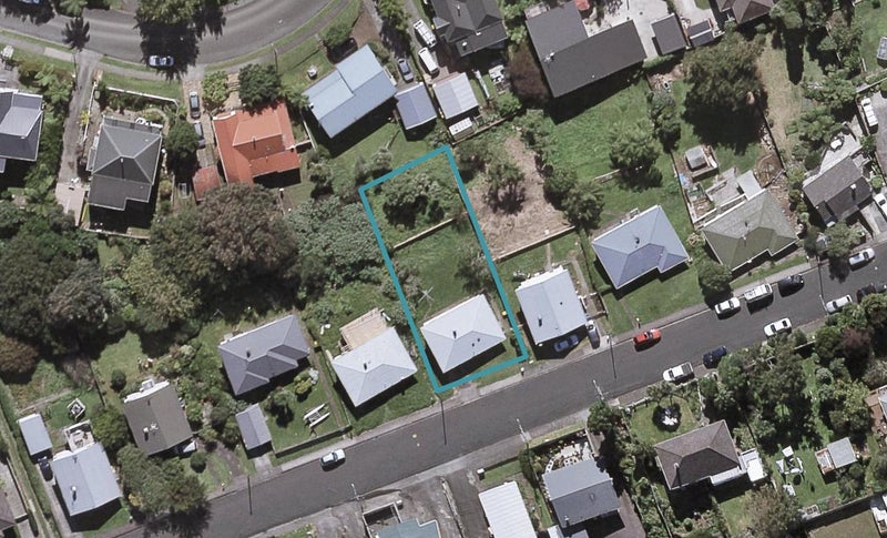16 Parsons Street, Vogeltown, New Plymouth - Carousel 1